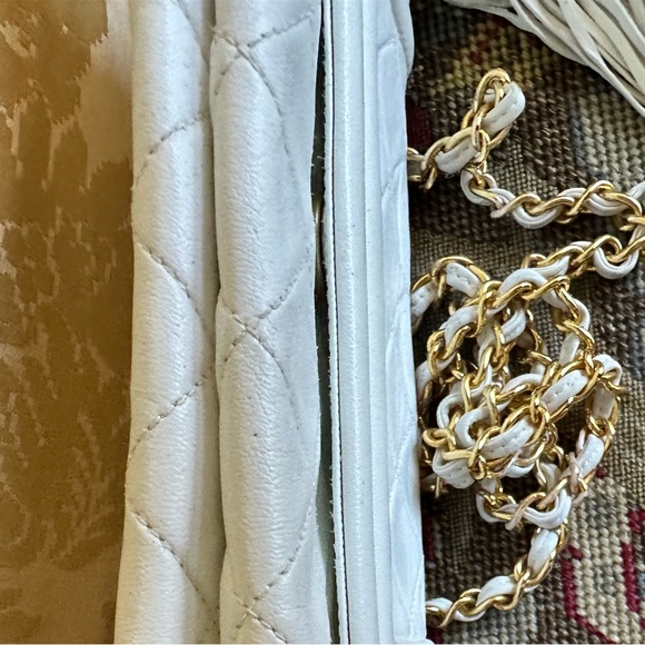 authentic Chanel white purse - Picture 10 of 11